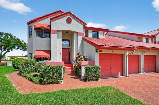 Building Photo - 7693 Lexington Club Blvd