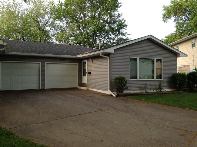 Foto del edificio - 2107 Judson Ct