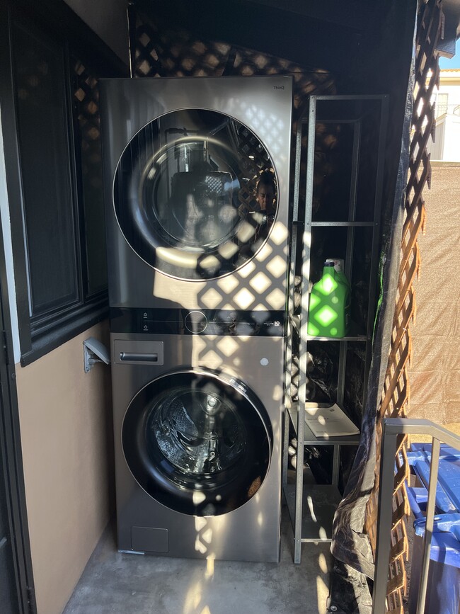 Foto del edificio - 4229 Cordelle Ln