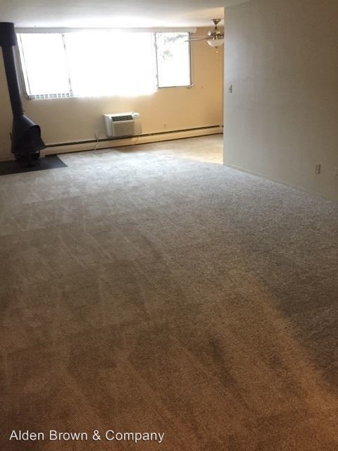 Building Photo - 737 Washington St