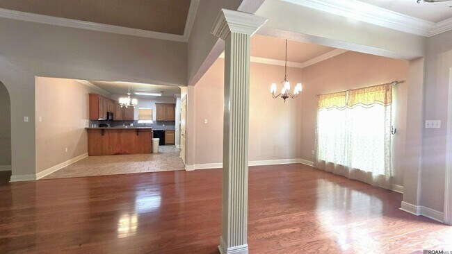 Foto del edificio - 3112 Grassy Lake Dr