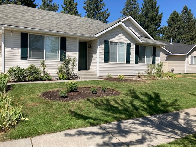 Building Photo - Rathdrum Rancher