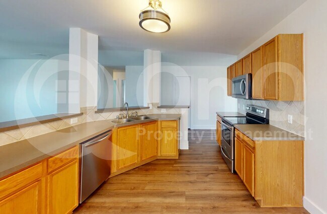 Building Photo - 9612 Thomas Jefferson Dr