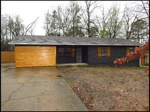 Building Photo - 7619 Ascension Rd