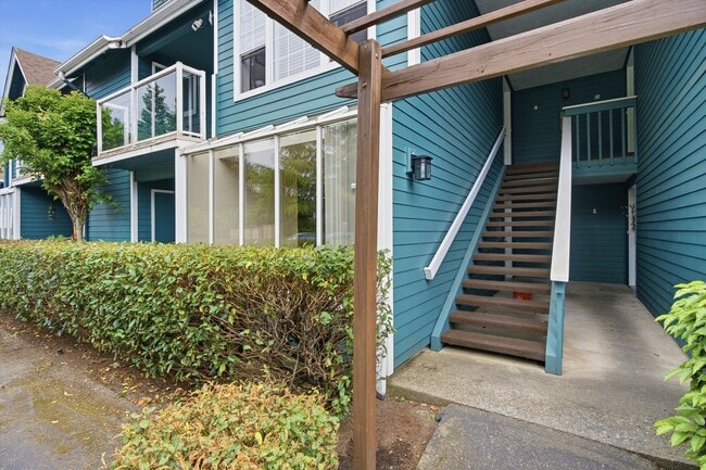Foto del edificio - 16419 Spruce Way