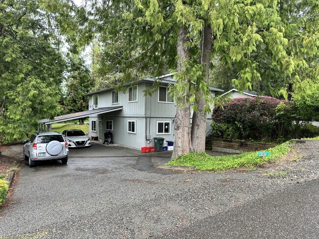 Building Photo - 4307 Frances Ave