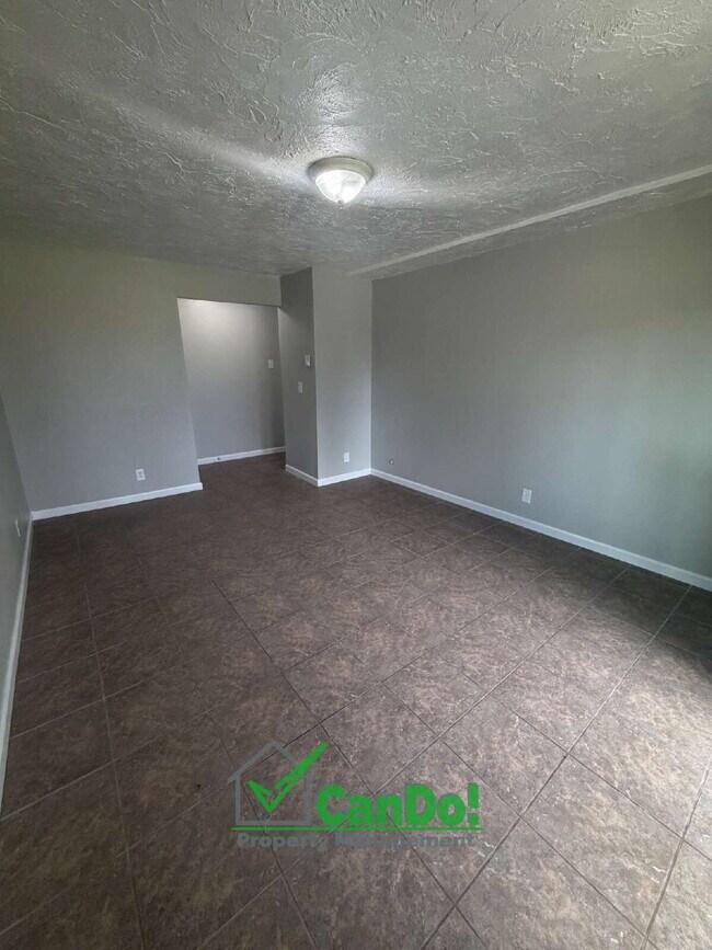 Foto del edificio - Now Available! Freshly Remodeled 2 bedroom, 1 bathroom apartment in Blackfoot with Fiber Internet.