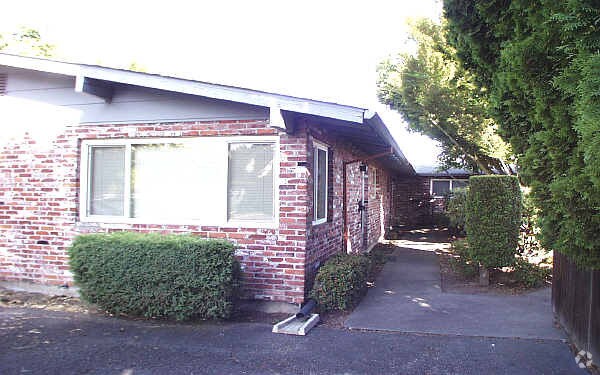 Primary Photo - Penzance Court