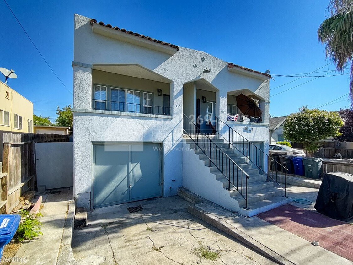 Building Photo - 2 br, 1 bath House - 437 E 9th St -