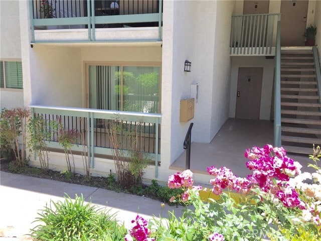 Foto del edificio - 4732 Park Granada