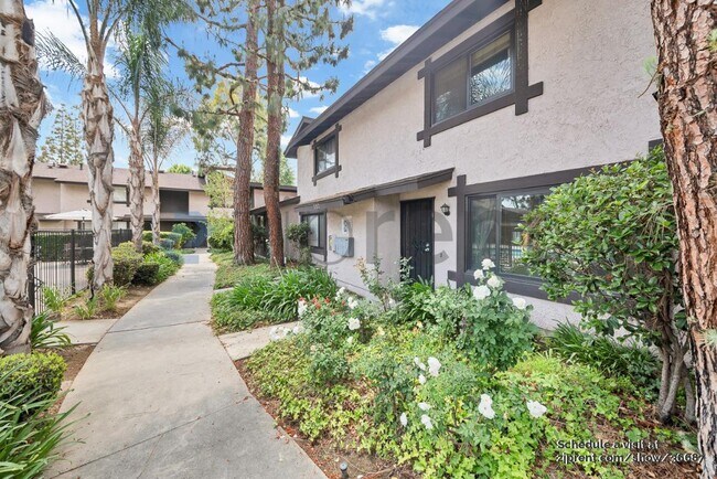 Foto del edificio - 7552 Corbin Ave
