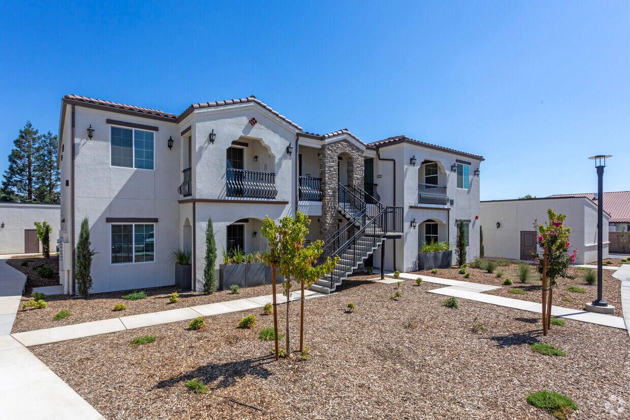 Coronado Apartments Apartments in Fresno, CA