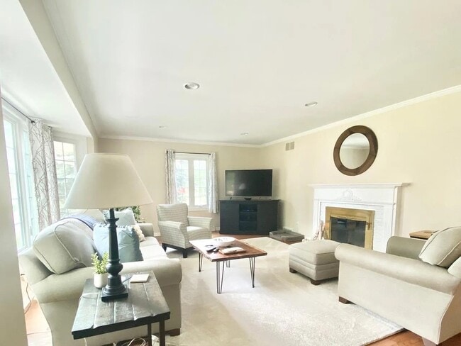 Building Photo - 3431 W Colette Ct