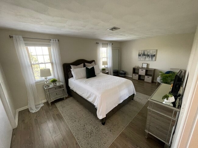 1st Bedroom - 45 Washington St