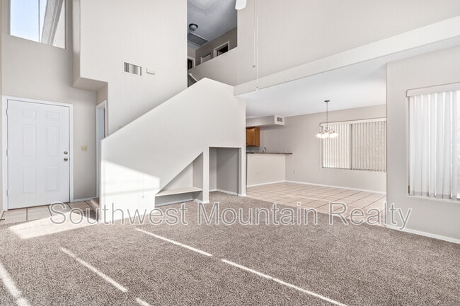 Building Photo - 1083 W Sandy Banks