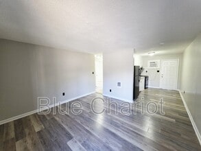 Building Photo - 421 Cascade Ave