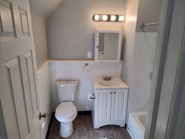 Bathroom - 50 Ryan St