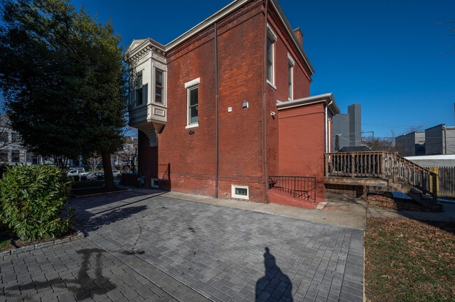 Parking space - 1873 3rd St NW