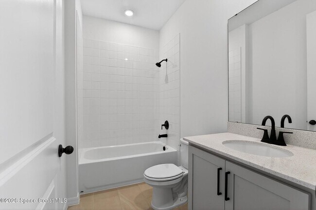 Foto del edificio - 1450 Victoria Blvd