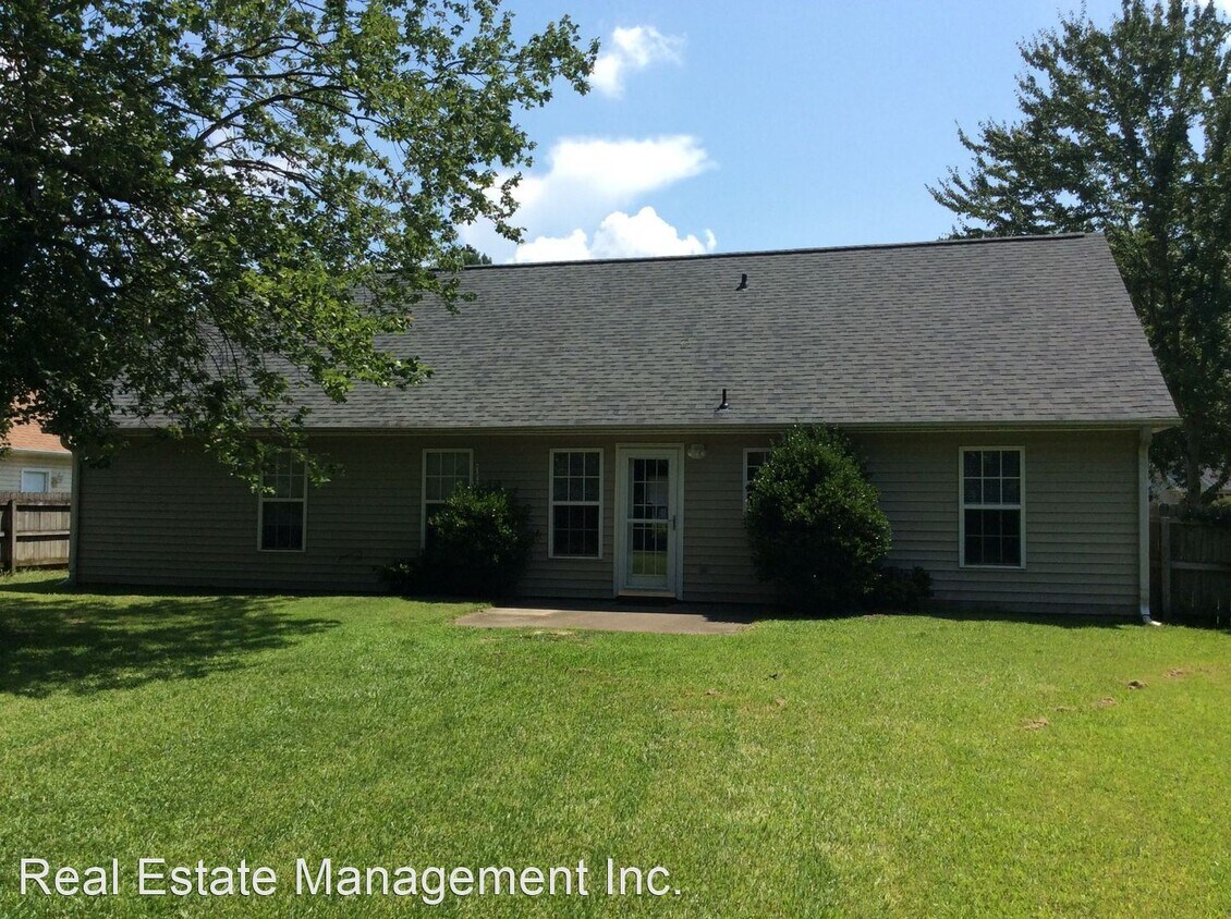 Building Photo - 3 br, 2 bath House - 216 Derby Park Ave