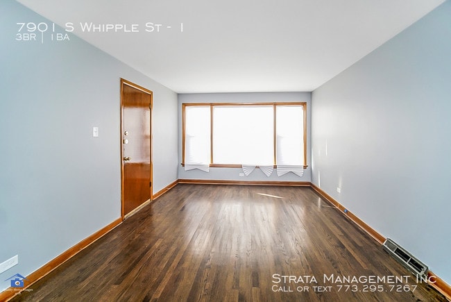 Building Photo - 7901 S Whipple St #1 - $1600/mo (3b/1b)