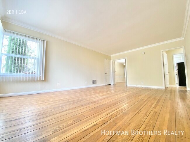 Foto del edificio - 10386 Holman Ave
