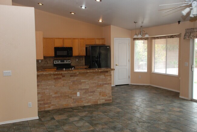 Foto del edificio - 514 W Laredo Ave