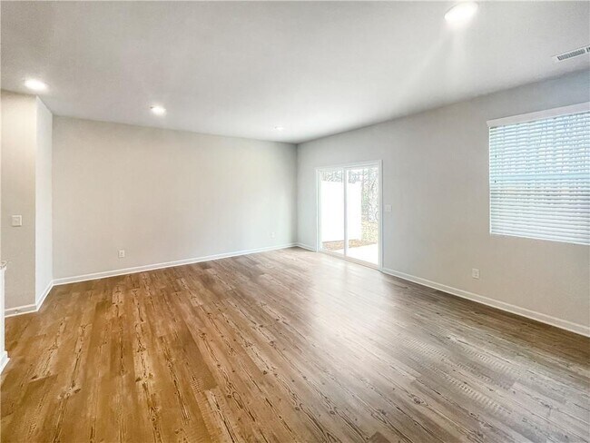 Foto del edificio - 5141 Sidney Sq Dr