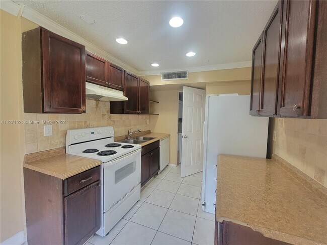 Building Photo - 2203 NW 59th Way