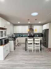 Building Photo - 10628 Louisa Dr