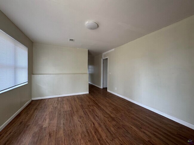 Foto del edificio - 33 Mitchell St