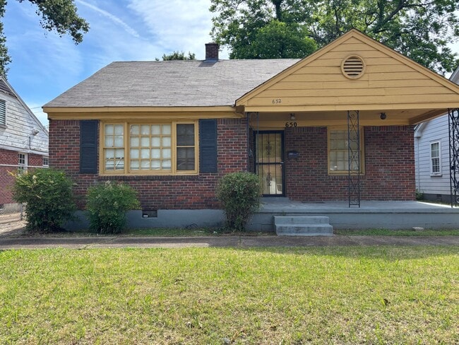 Photo - 650 N Hollywood St Townhome