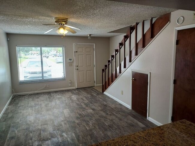 Building Photo - 12316 Fox Hound Ln
