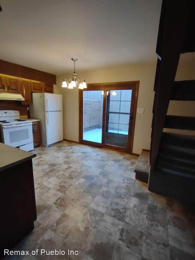 Foto del edificio - 2 br, 1.5 bath House - 2111 CHATALET LN #B...
