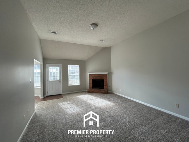 Building Photo - 7565 Baysweet Dr