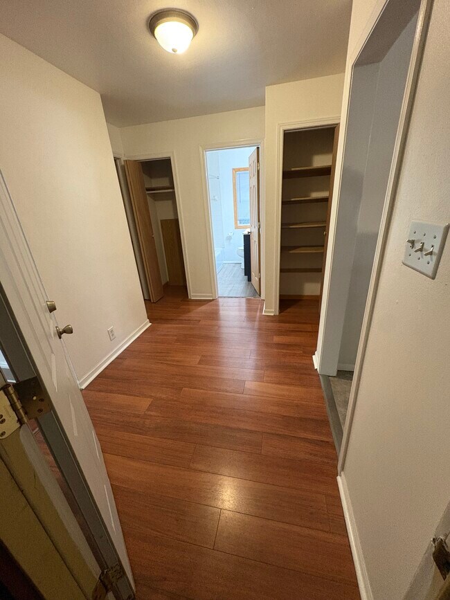 Foto del edificio - 2528 N 60th St