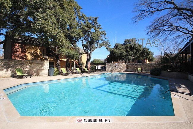 Building Photo - 2 bedroom in Austin TX 78745