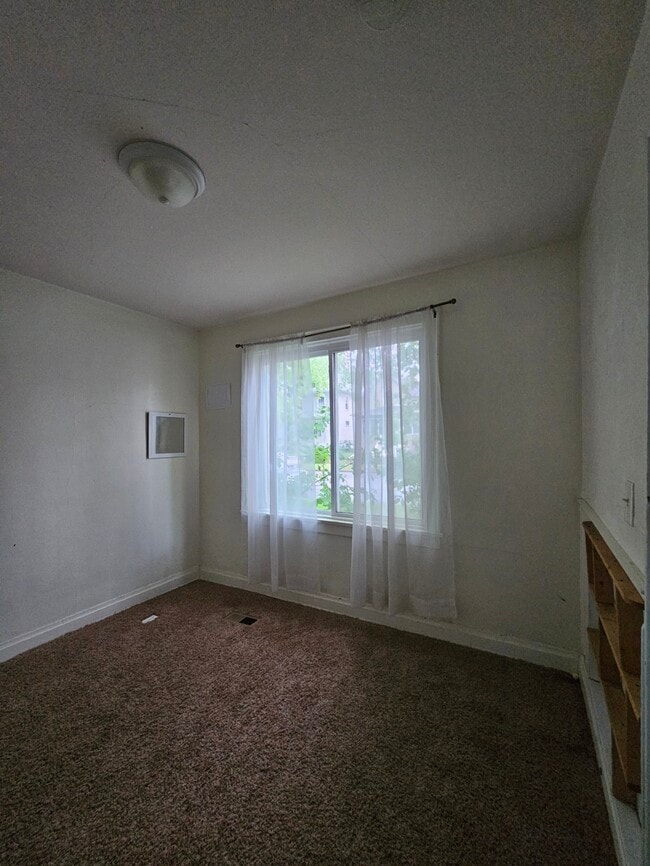 Building Photo - 1217 Albemarle St