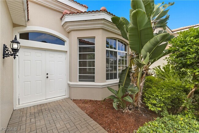 Foto del edificio - 15560 Laguna Hills Dr