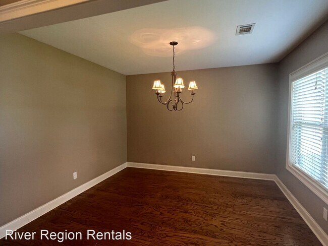 Foto del edificio - 5 br, 3 bath House - 430 Stone Park Boulevard