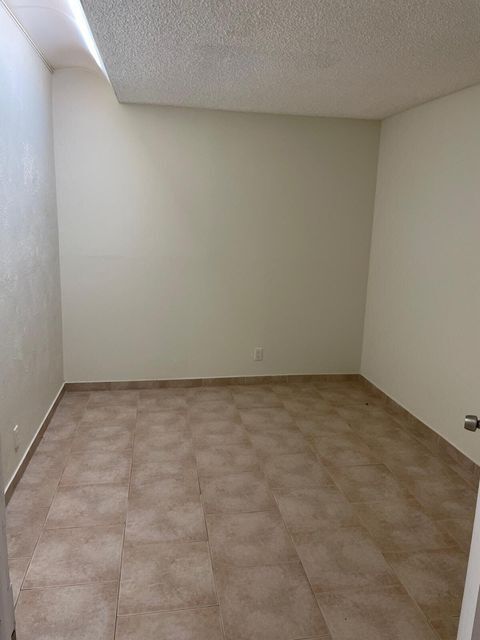 Foto del edificio - 207 NW 46th Ct