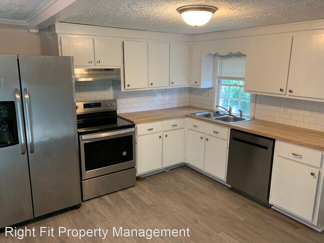 Building Photo - 3 br, 2 bath House - 4120 Fairview Dr