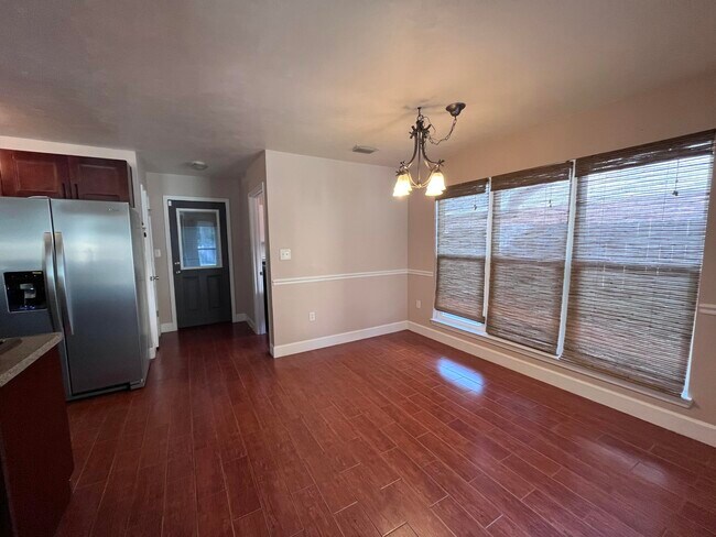 Foto del edificio - 540 E Timberlake Dr