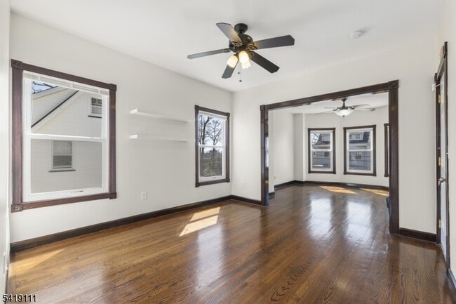 Building Photo - 7 Rosedale Ave