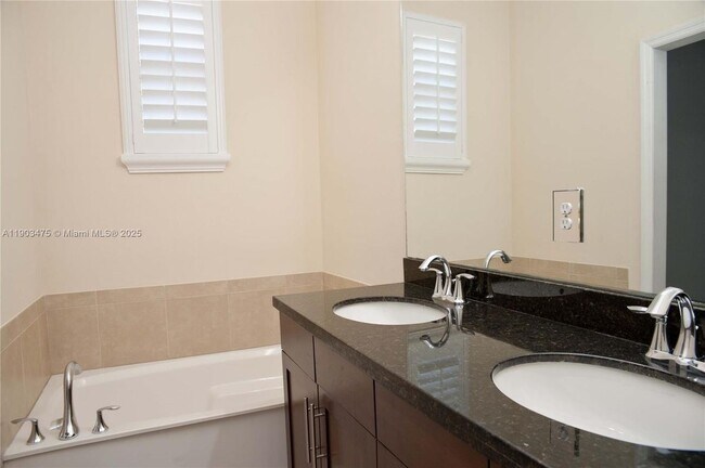 Foto del edificio - 14620 SW 15th St