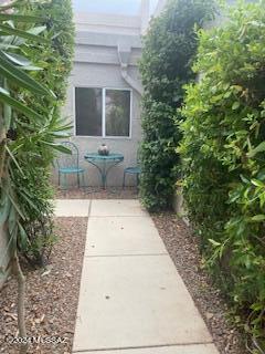 Foto del edificio - 8601 N Johnny Miller Dr