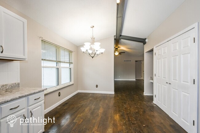 Building Photo - 4033 Southbridge Drive, St. Peters, MO, 63376