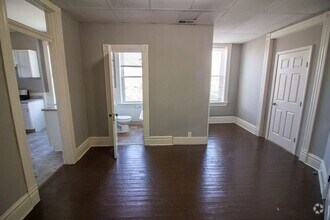 Building Photo - 4265 Oleatha Ave