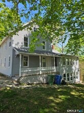 Building Photo - 22 Lakeview St