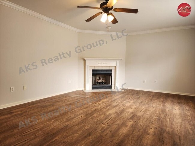 Building Photo - 1090 Thompson Rd